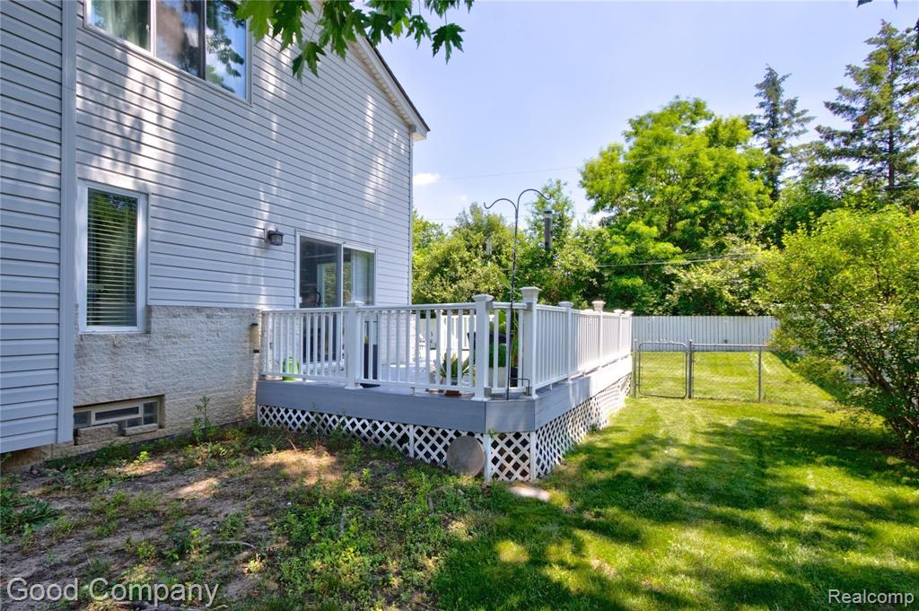21642 Ruth Street Farmington Hills, MI 48336 - Photo 43 of 51