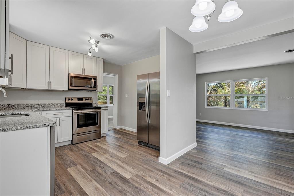 14 Sunshine Boulevard DeLand, FL 32724 - Photo 10 of 38