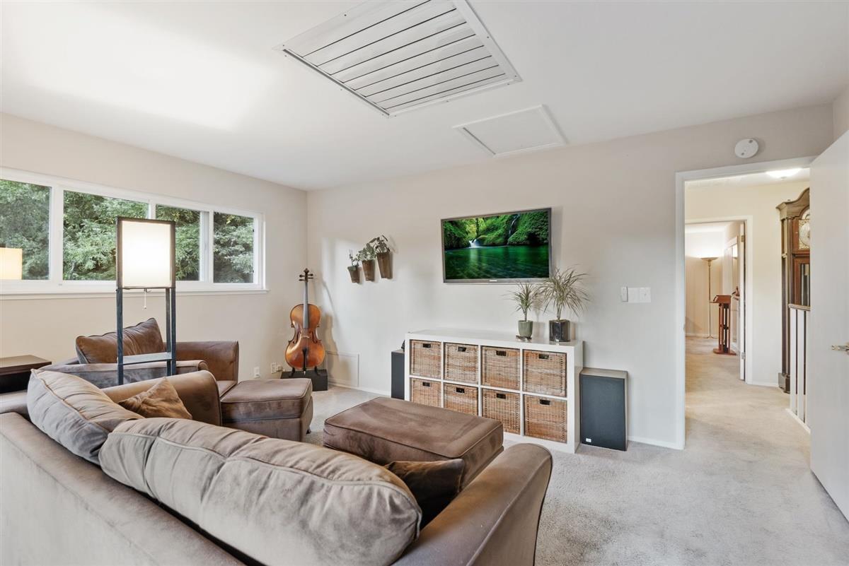 15253 Old Ranch Road Los Gatos, CA 95033 - Photo 17 of 39 Gallery Image 17