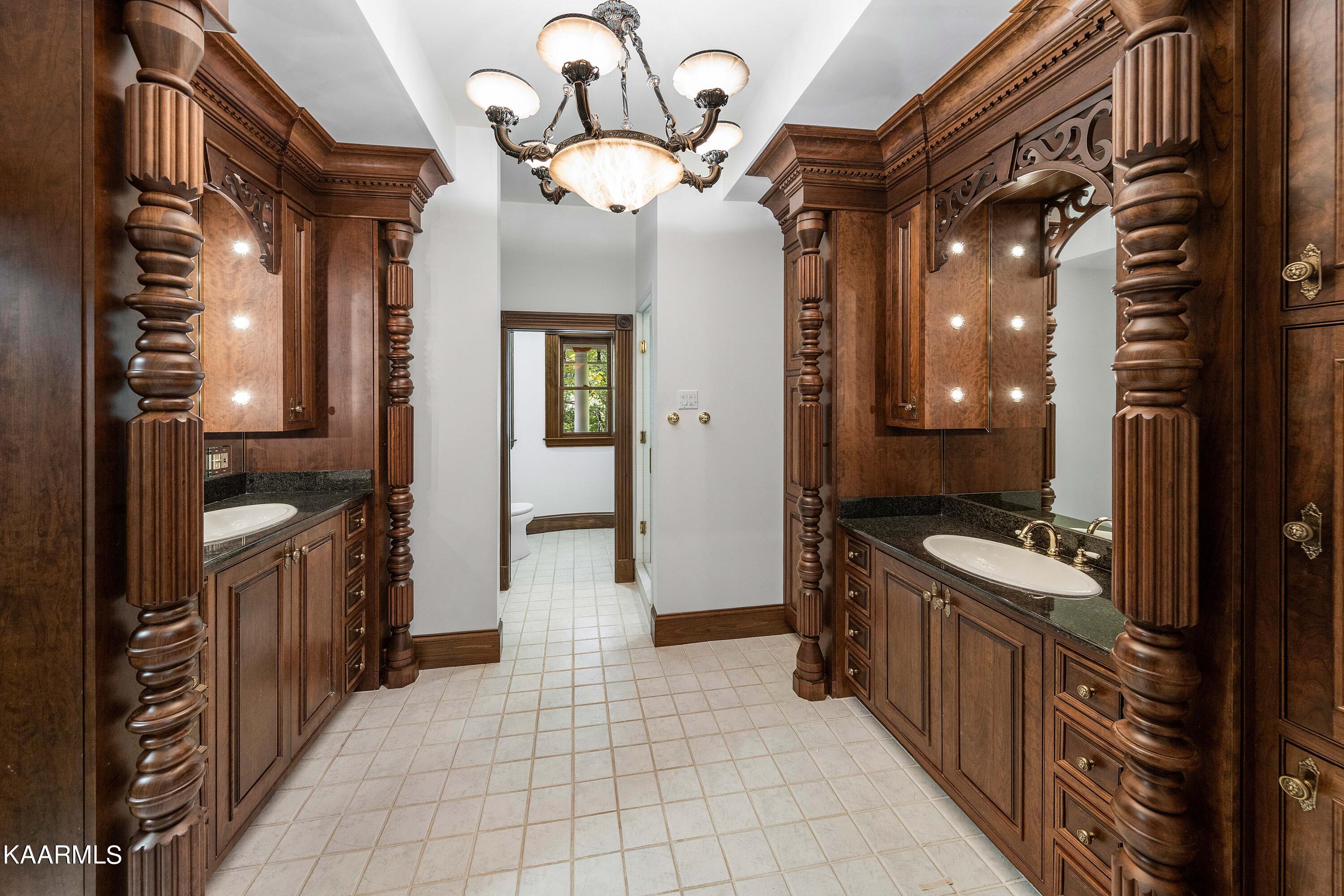 12459 Early Road Knoxville, TN 37922 - Photo 21 of 53 Master bath on main