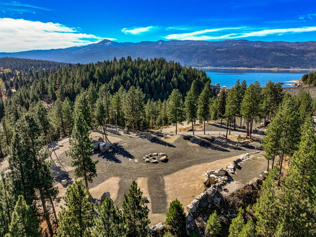 301 Vista Point Boulevard Cascade, ID 83611 - Photo 5 of 33
