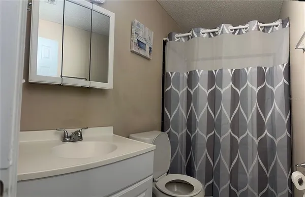 $1,150 | 4215 East Bay Drive, Unit 1707A, Clearwater, FL 33764