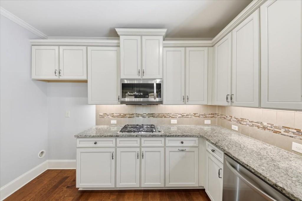 8930 Cobblestone Lane Cumming, GA 30041 - Photo 17 of 65