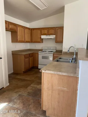 $1,700 | 24035 North Desert Drive, Florence, AZ 85132