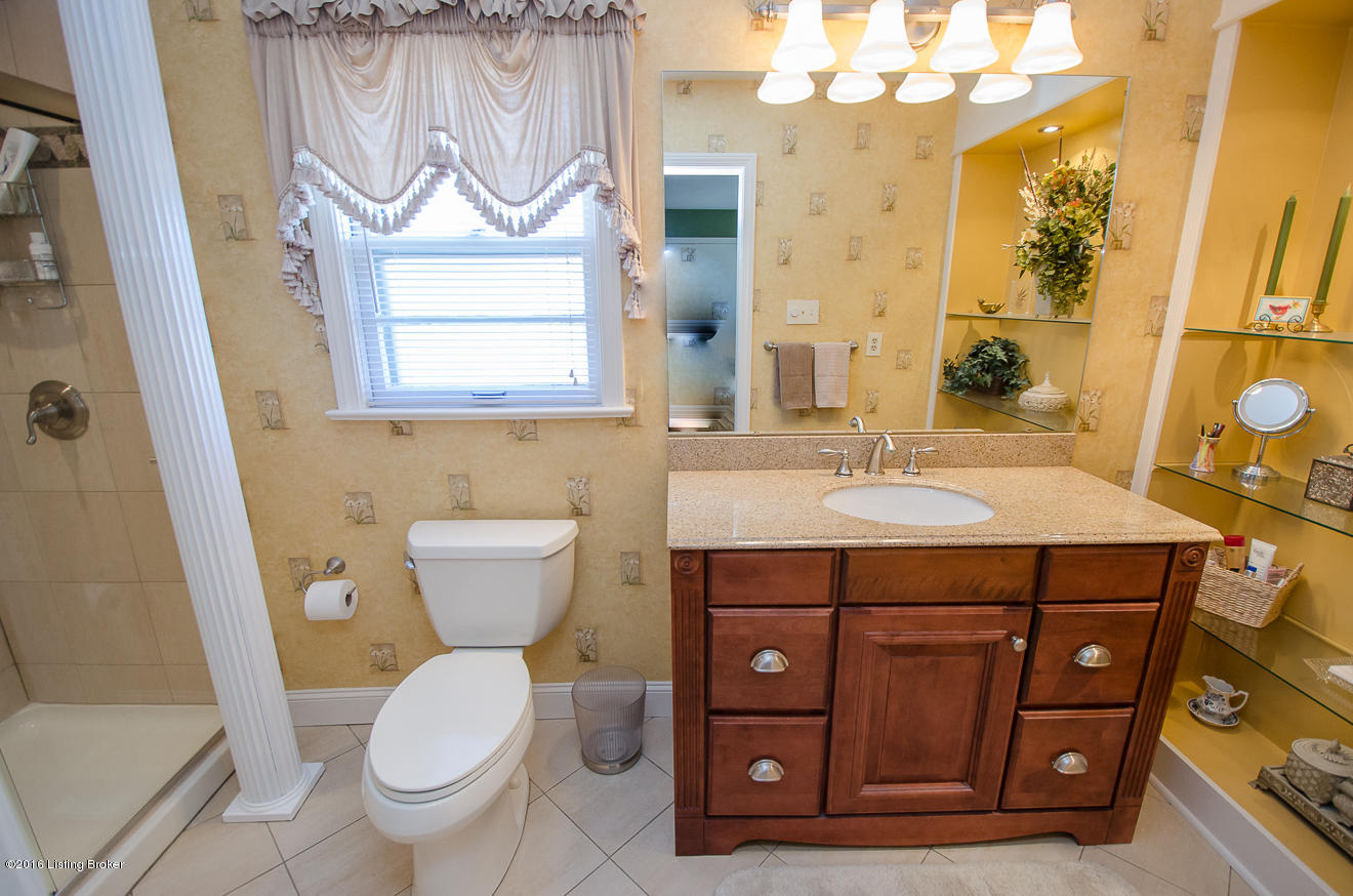 7911 Circle Crest Road Louisville, KY 40241 - Photo 12 of 39 Updated Bathroom