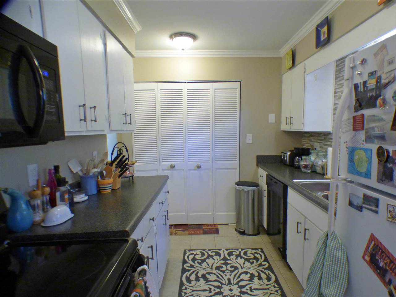 5923 Farm Gate Road Raleigh, NC 27606 - Photo 7 of 18 Kitchen