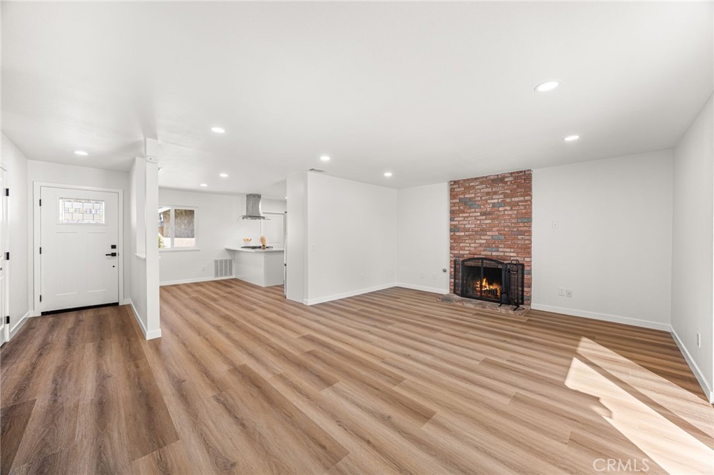 10021 Diamond Head Way Riverside, CA 92503 - Photo 5 of 25 Gallery Image 5