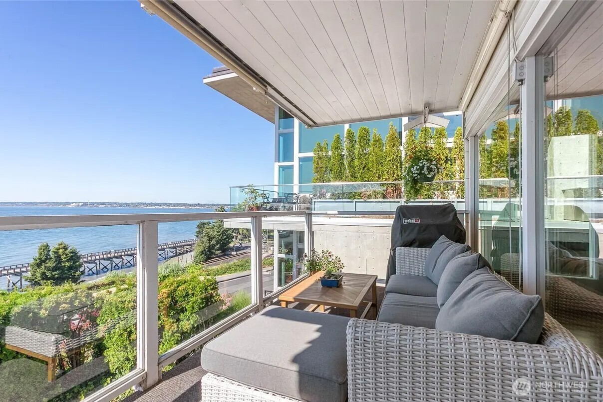 510 South State Street, Unit 2 Bellingham, WA 98225 - Photo 5 of 35