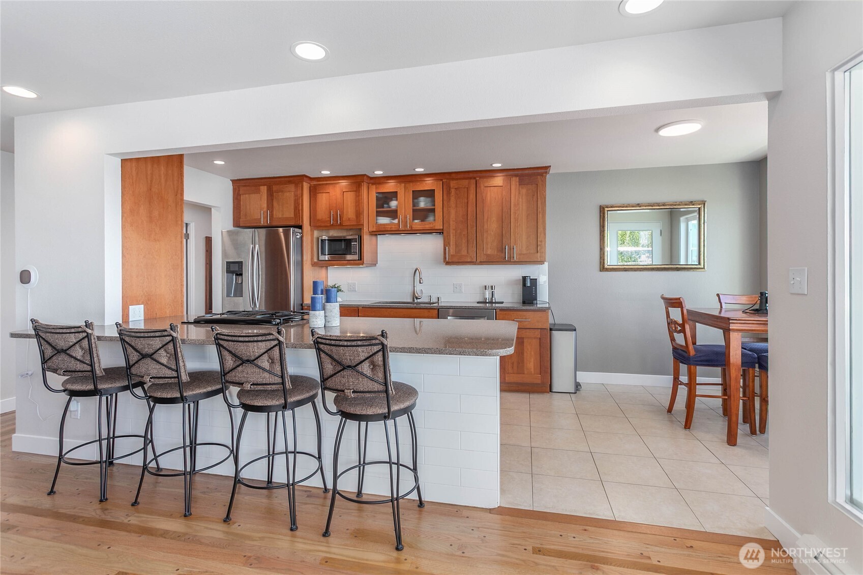 510 South State Street, Unit 2 Bellingham, WA 98225 - Photo 8 of 35