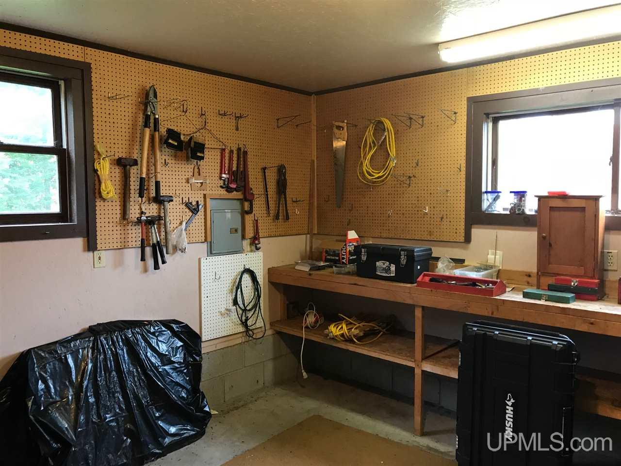 9738 Graves Road Manistique, MI 49854 - Photo 13 of 48 Gallery Image 13