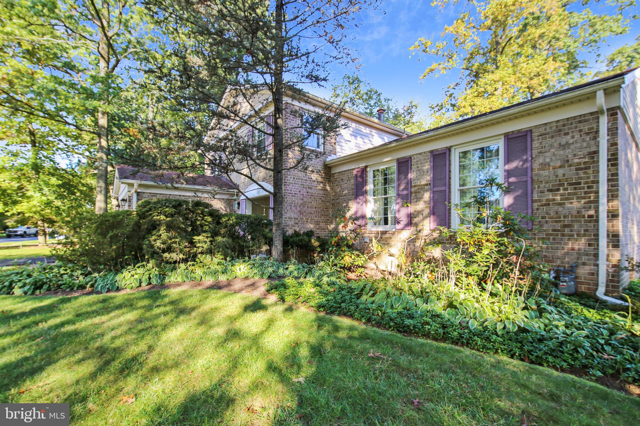 1582 Kimblewick Road Potomac, MD 20854 - Photo 3 of 29