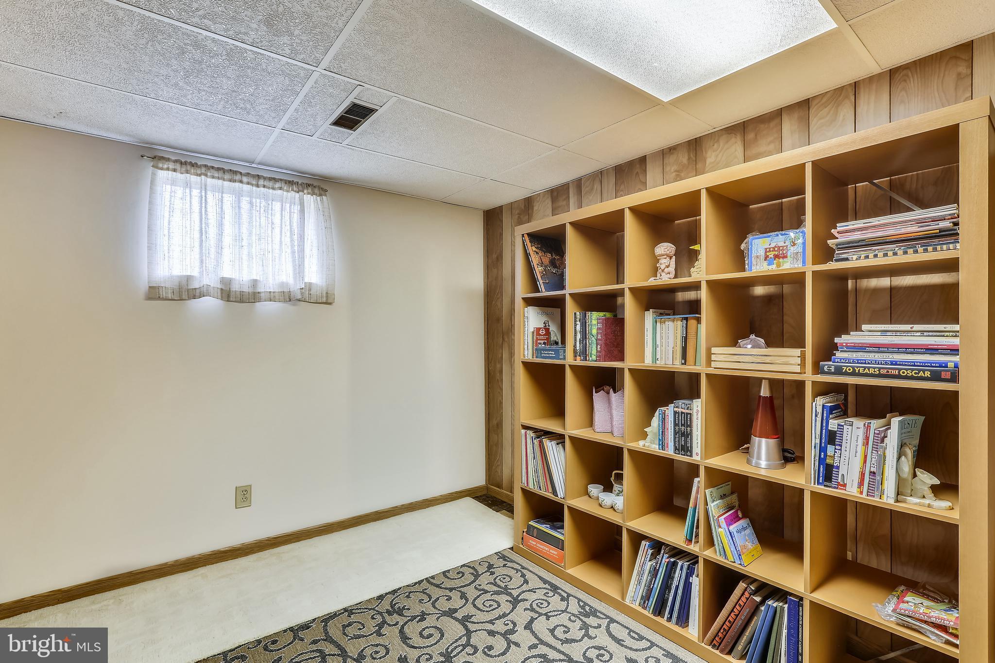 1582 Kimblewick Road Potomac, MD 20854 - Photo 26 of 29 Lower level room