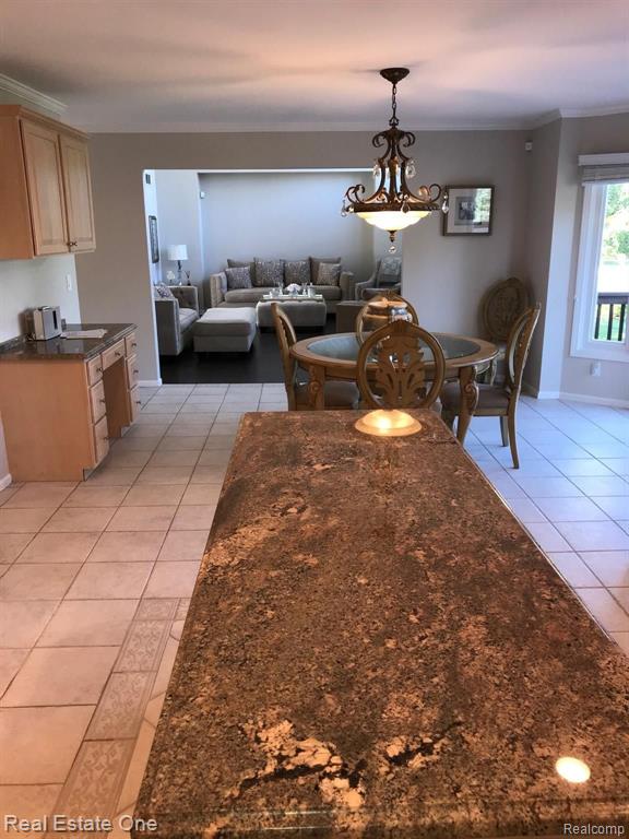 2518 Dover Rochester Hills, MI 48309 - Photo 10 of 29