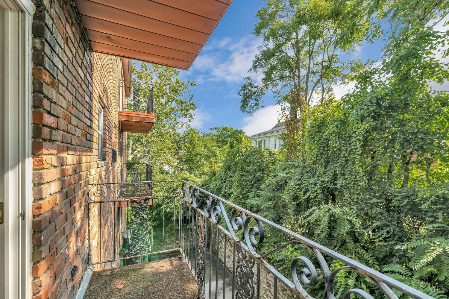 2270 Madison Road, Unit 3C Cincinnati, OH 45208 - Photo 28 of 32