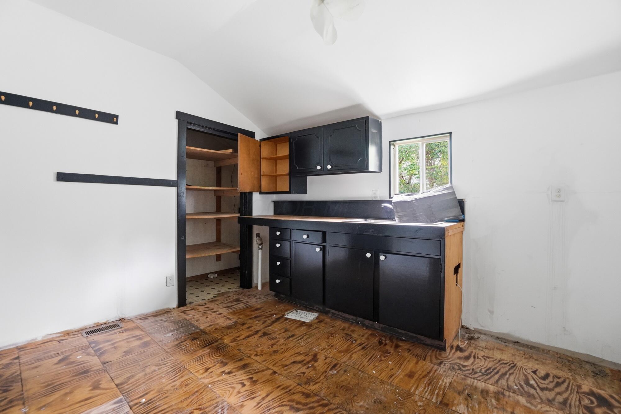 517 Broadway Street, Unit 515 Springfield, OH 45504 - Photo 10 of 29 0049