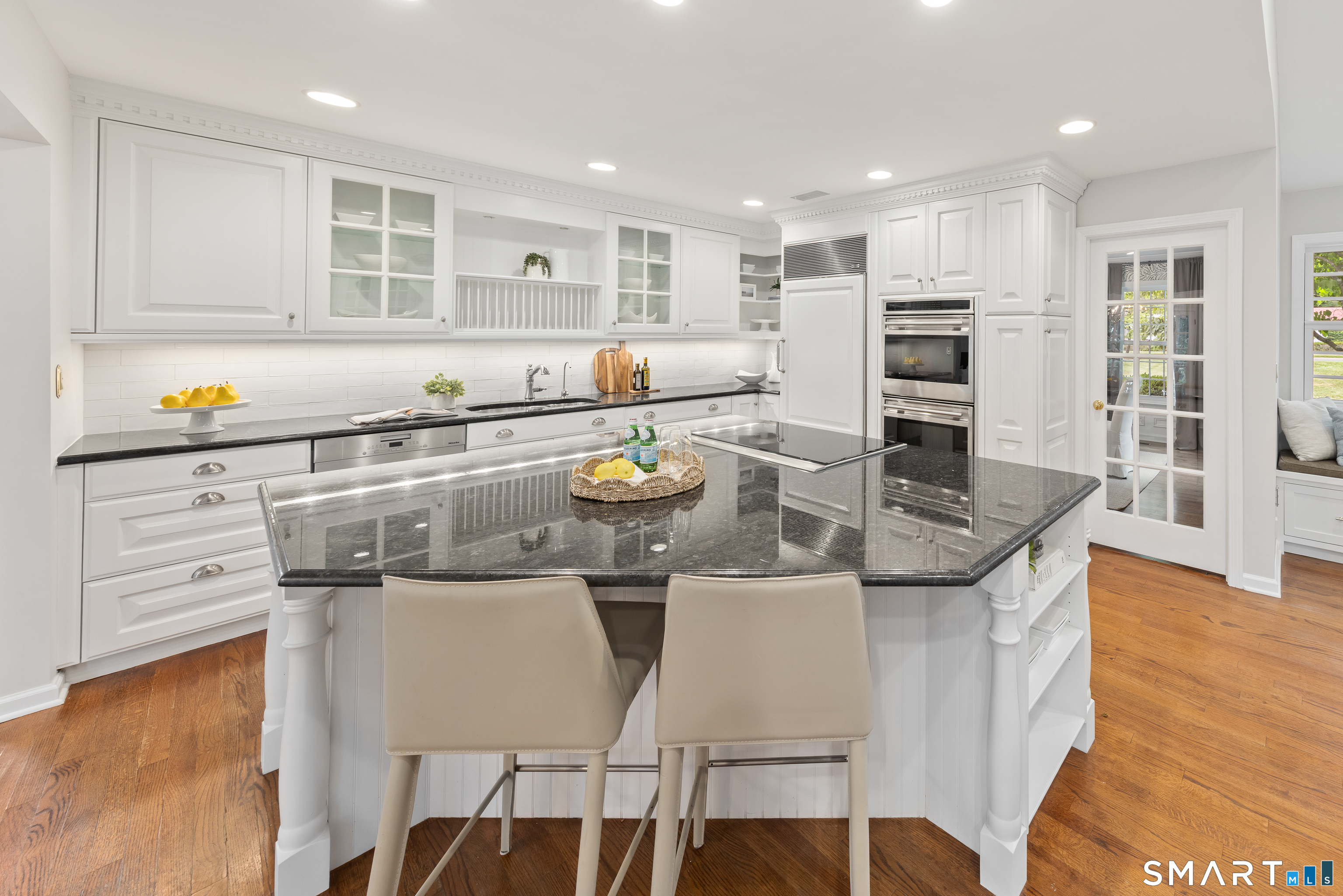 3050 Bronson Road Fairfield, CT 06824 - Photo 12 of 39