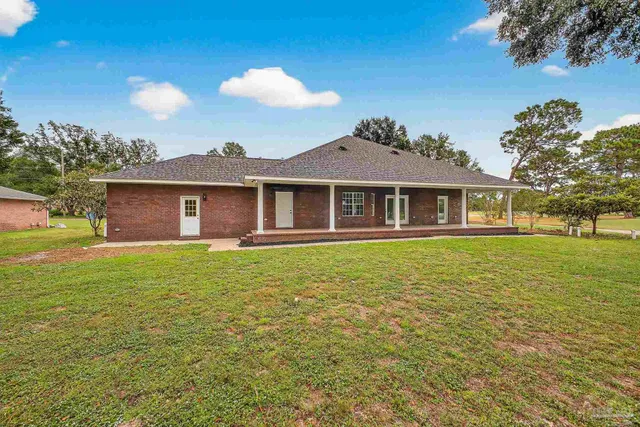 $403,999 | 5947 Tanglewood Drive, Milton, FL 32570