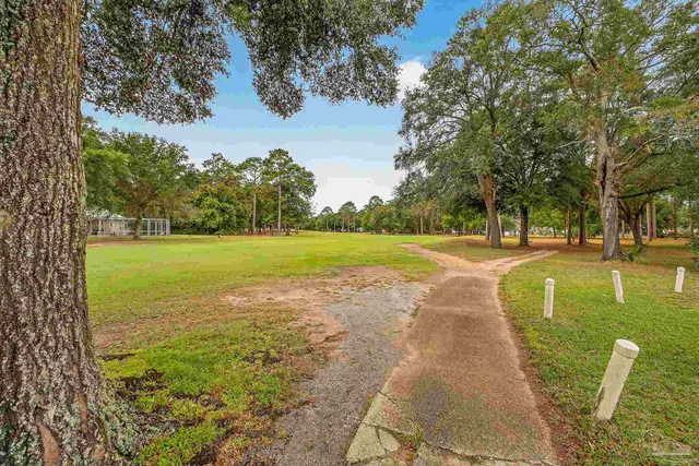 $403,999 | 5947 Tanglewood Drive, Milton, FL 32570