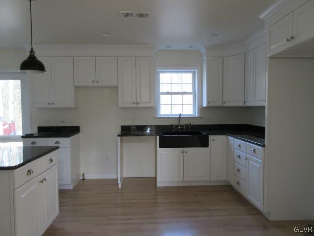 5545 Limeport Road Emmaus, PA 18049 - Photo 4 of 41 Gallery Image 4