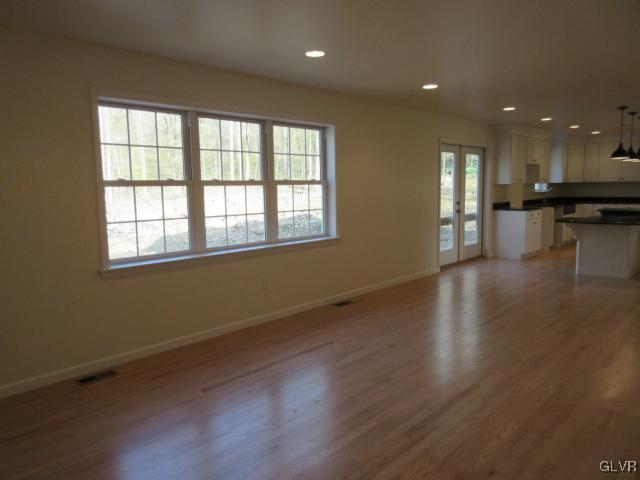 5545 Limeport Road Emmaus, PA 18049 - Photo 8 of 41 Gallery Image 8