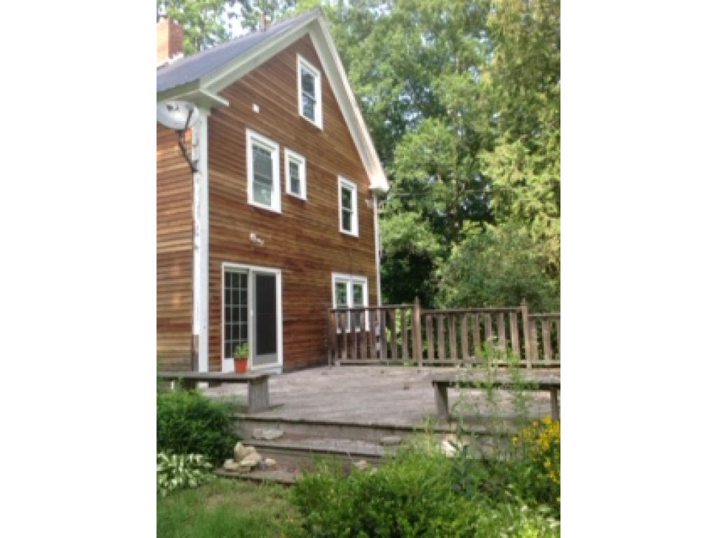 147 Greenhoe Road Dummerston, VT 05346 - Photo 8 of 10