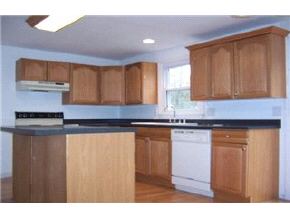 137 Brookdale Road, Unit 5 Salem, NH 03079 - Photo 4 of 8 Gallery Image 4