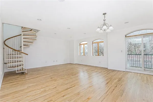 $959,000 | 8409 19th Avenue, Unit 3C | Van Pelt Manor
