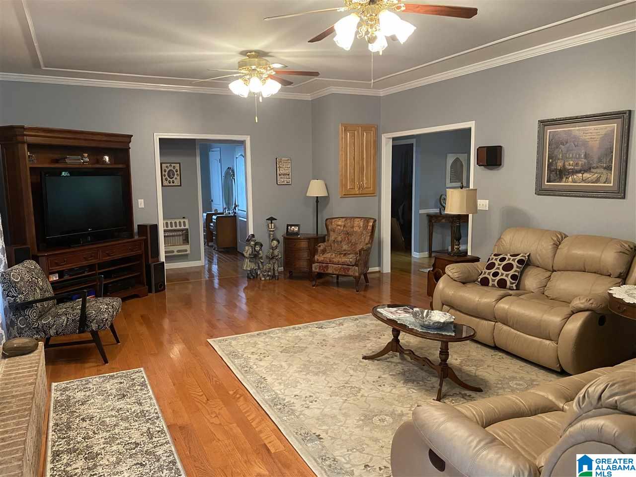 1188 Summerville Road Jasper, AL 35504 - Photo 3 of 49