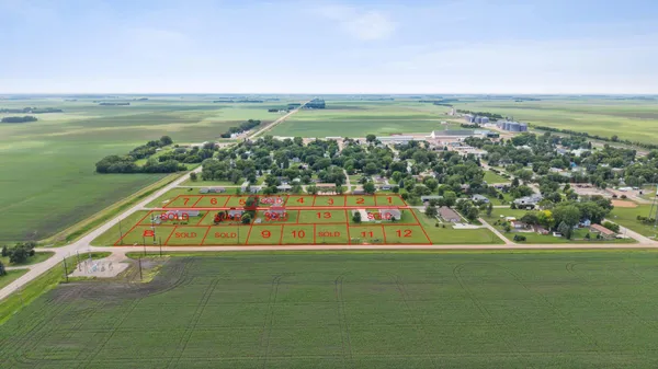 $5,000 | 404 South 5th Street, Fairmount, ND 58030