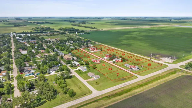 $5,000 | 404 South 5th Street, Fairmount, ND 58030