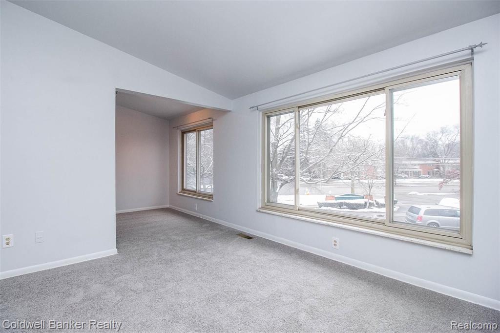 850 North Adams Road, Unit 8 Birmingham, MI 48009 - Photo 6 of 24