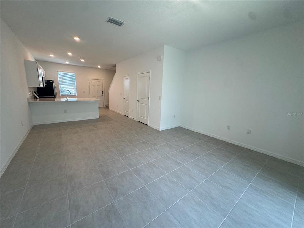 8720 Daybreak Street Sarasota, FL 34241 - Photo 8 of 34