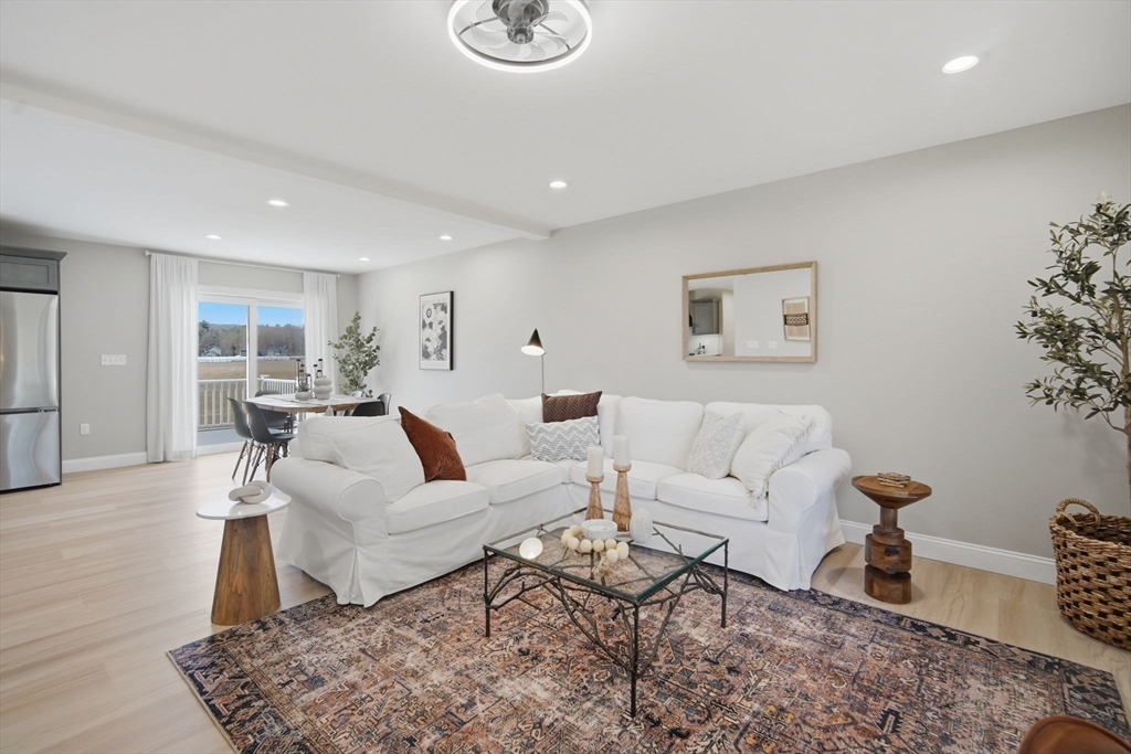 212 Montgomery Road Westfield, MA 01085 - Photo 12 of 37