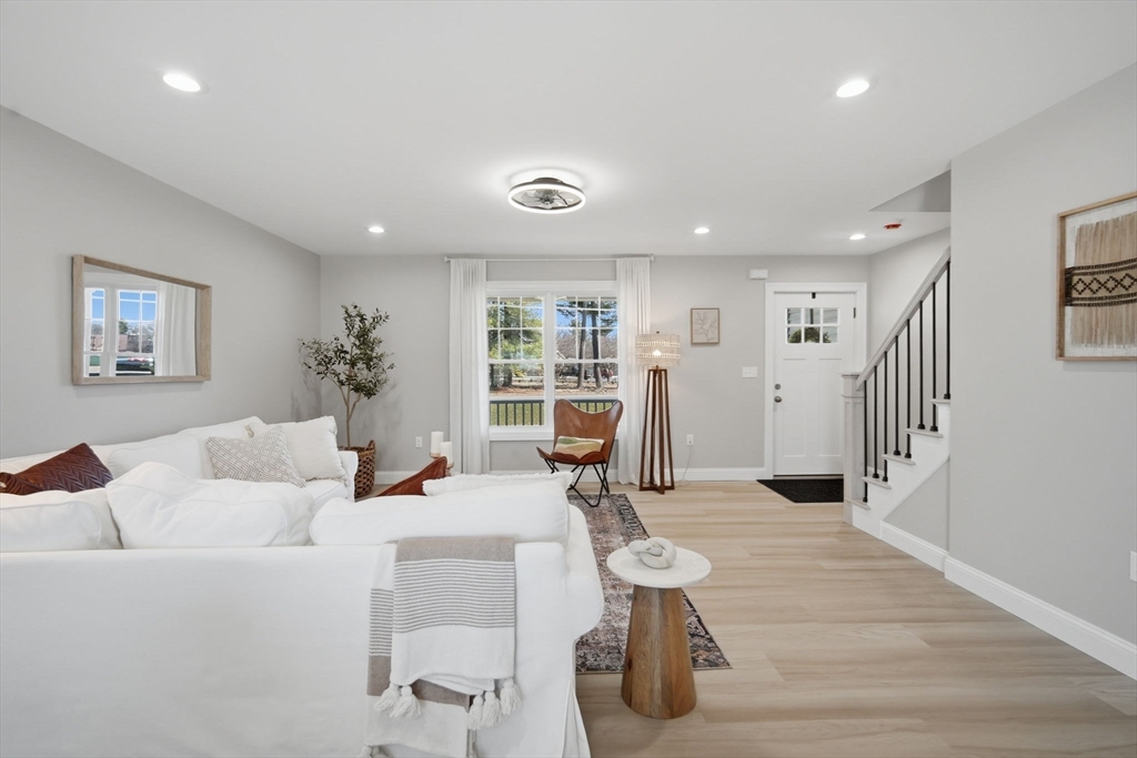 212 Montgomery Road Westfield, MA 01085 - Photo 13 of 37