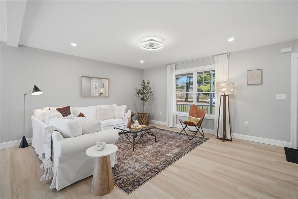 212 Montgomery Road Westfield, MA 01085 - Photo 14 of 37