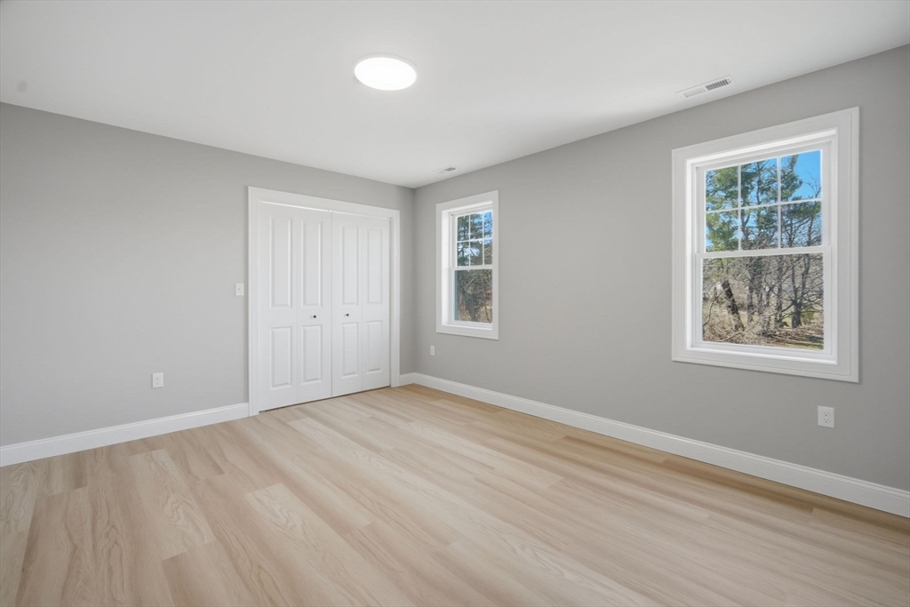 212 Montgomery Road Westfield, MA 01085 - Photo 31 of 37