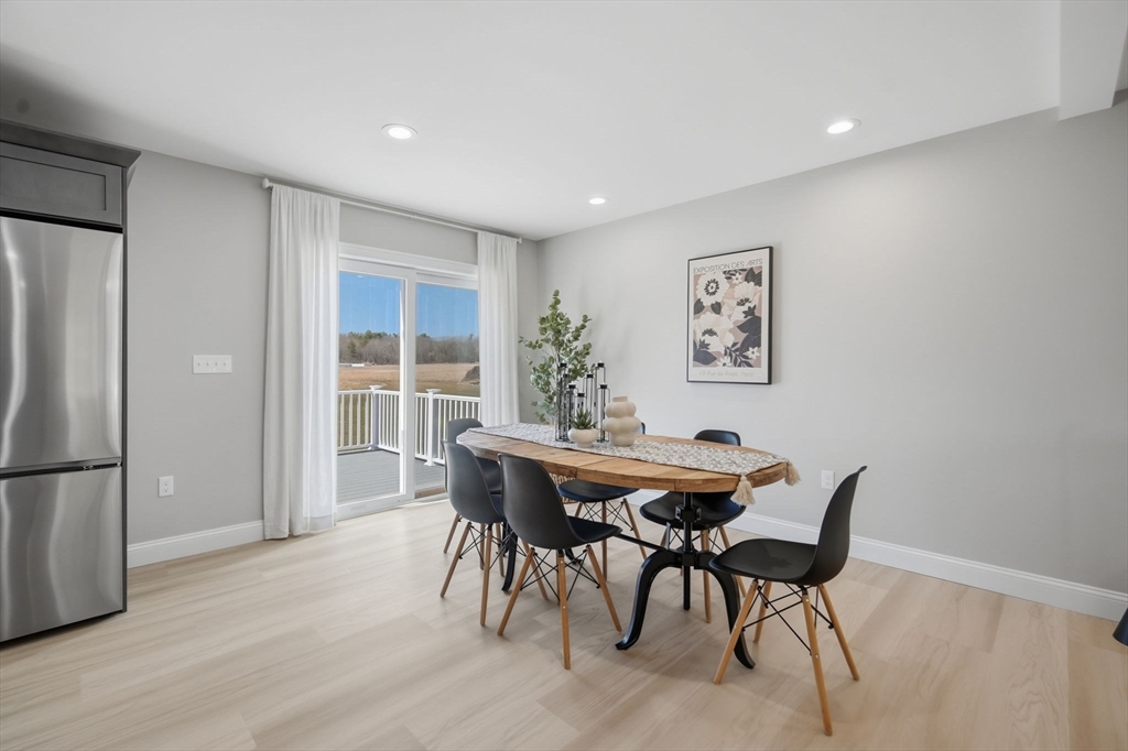 212 Montgomery Road Westfield, MA 01085 - Photo 9 of 37