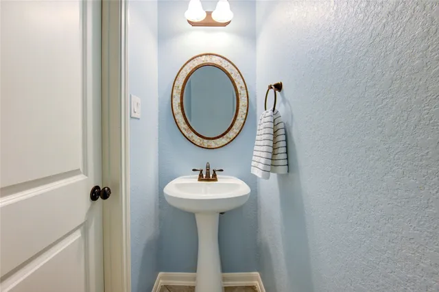 $2,100 | 12130 La Strada Street, Richmond, TX 77406