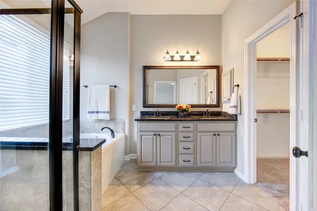 $2,100 | 12130 La Strada Street, Richmond, TX 77406