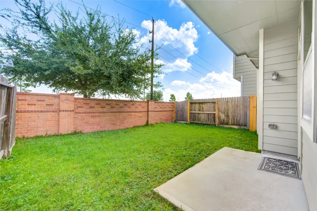 $2,100 | 12130 La Strada Street, Richmond, TX 77406