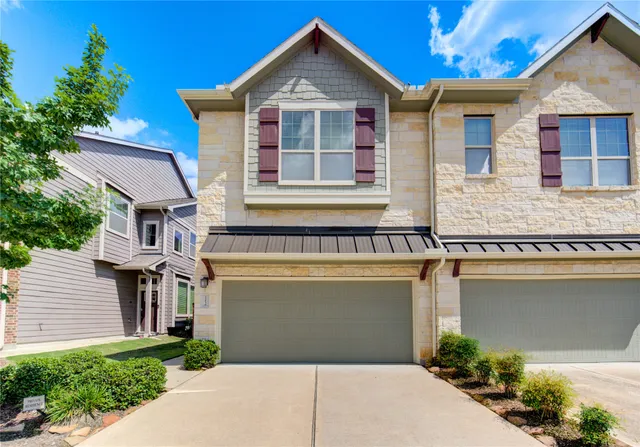 $2,100 | 12130 La Strada Street, Richmond, TX 77406