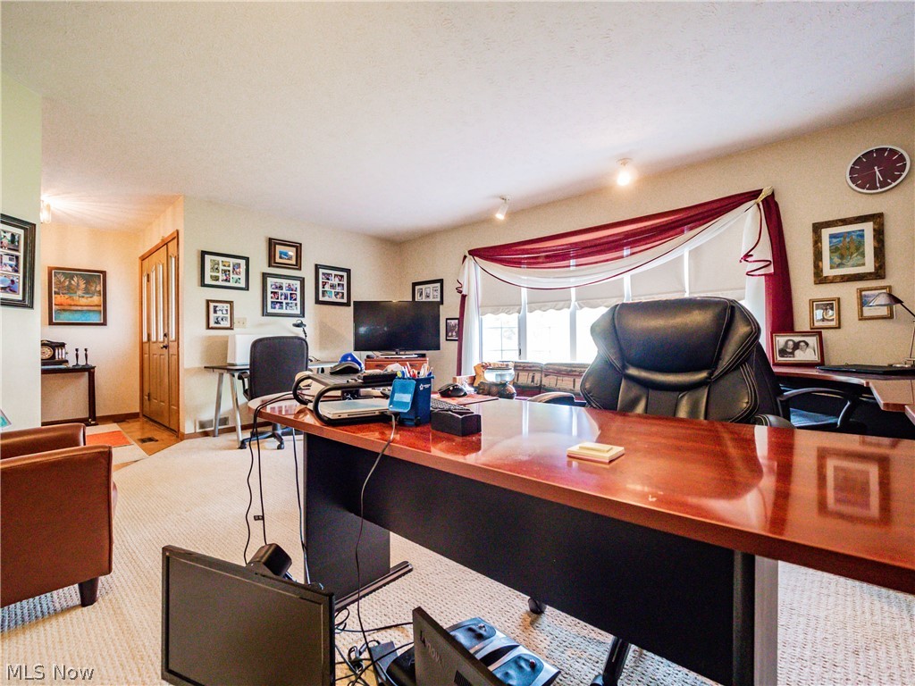 612 Guilford Road Vermilion, OH 44089 - Photo 6 of 35 Gallery Image 6