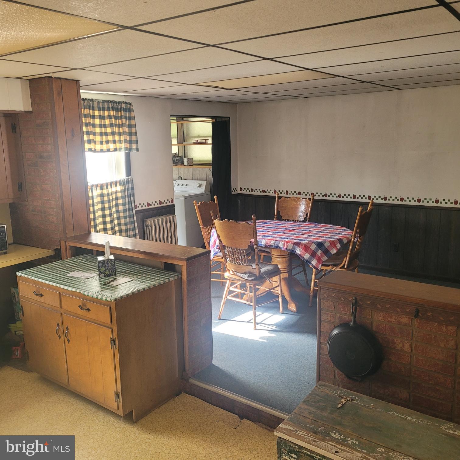 618 Minor Street Emmaus, PA 18049 - Photo 12 of 26 Kitchen/Diningroom