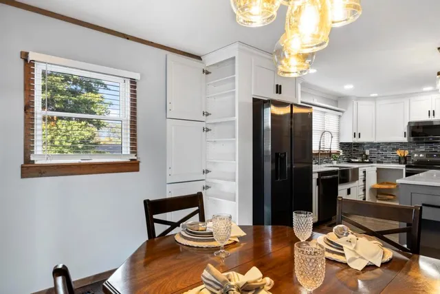 $385,000 | 14960 Southeast 43rd Service Road, Faucett, MO 64448