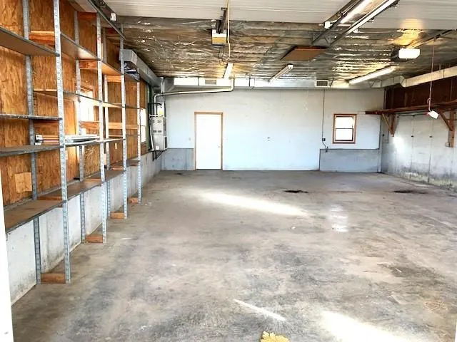 $385,000 | 14960 Southeast 43rd Service Road, Faucett, MO 64448