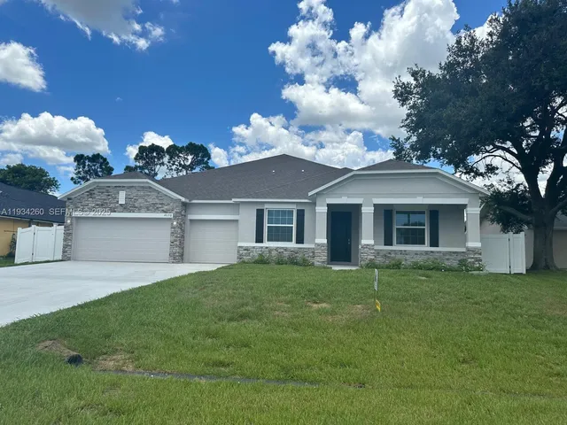 $3,000 | 4650 Southwest Quezon Street, Port St. Lucie, FL 34953