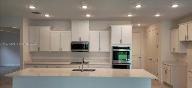 $3,000 | 4650 Southwest Quezon Street, Port St. Lucie, FL 34953