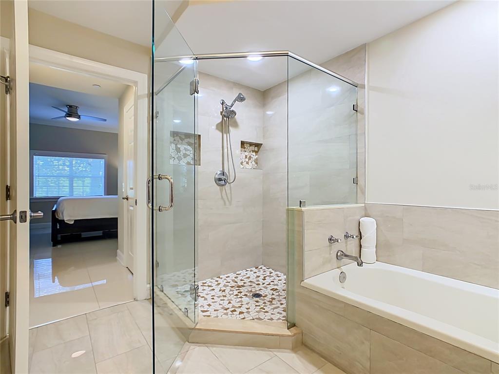1358 Centre Ct Ridge Drive, Unit 101 Reunion, FL 34747 - Photo 20 of 35