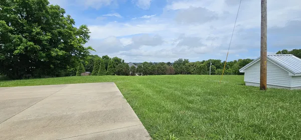 $450,000 | 315 7 Mile Ferry Road, Cunningham, TN 37052