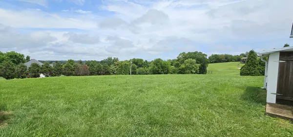 $450,000 | 315 7 Mile Ferry Road, Cunningham, TN 37052